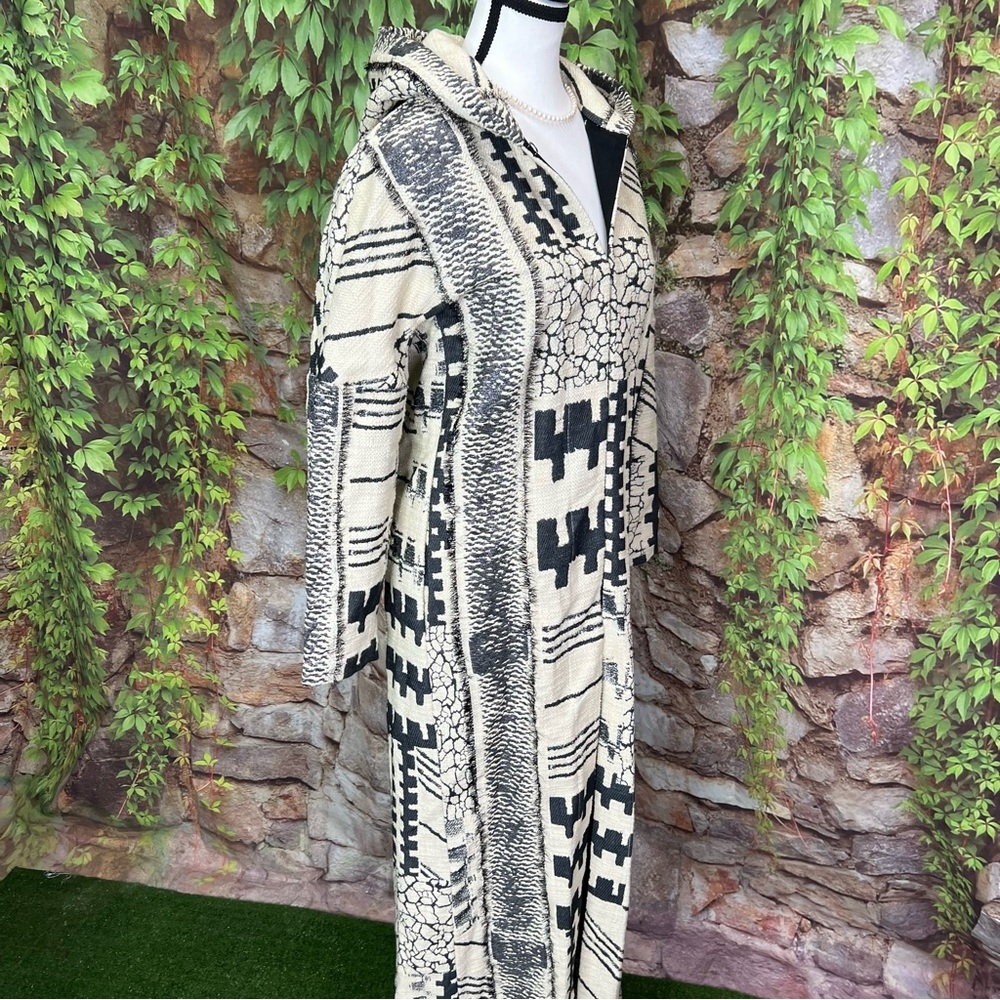RARE MARIA CORNEJO FOR BARNEYS Cream and Black Aztec Print Long Line Cardigan, 0 - Picture 14 of 15